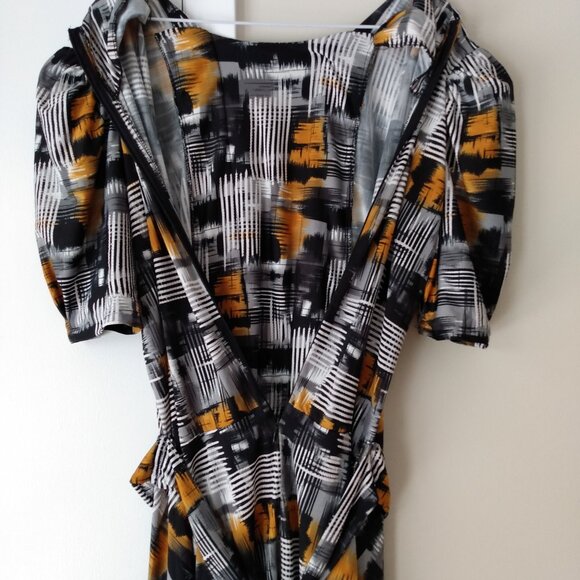 Mennonite Cape Dress 43"B 39"W Black Yellow Stretchy Full Skirted Puffed Sleeves - Picture 11 of 11